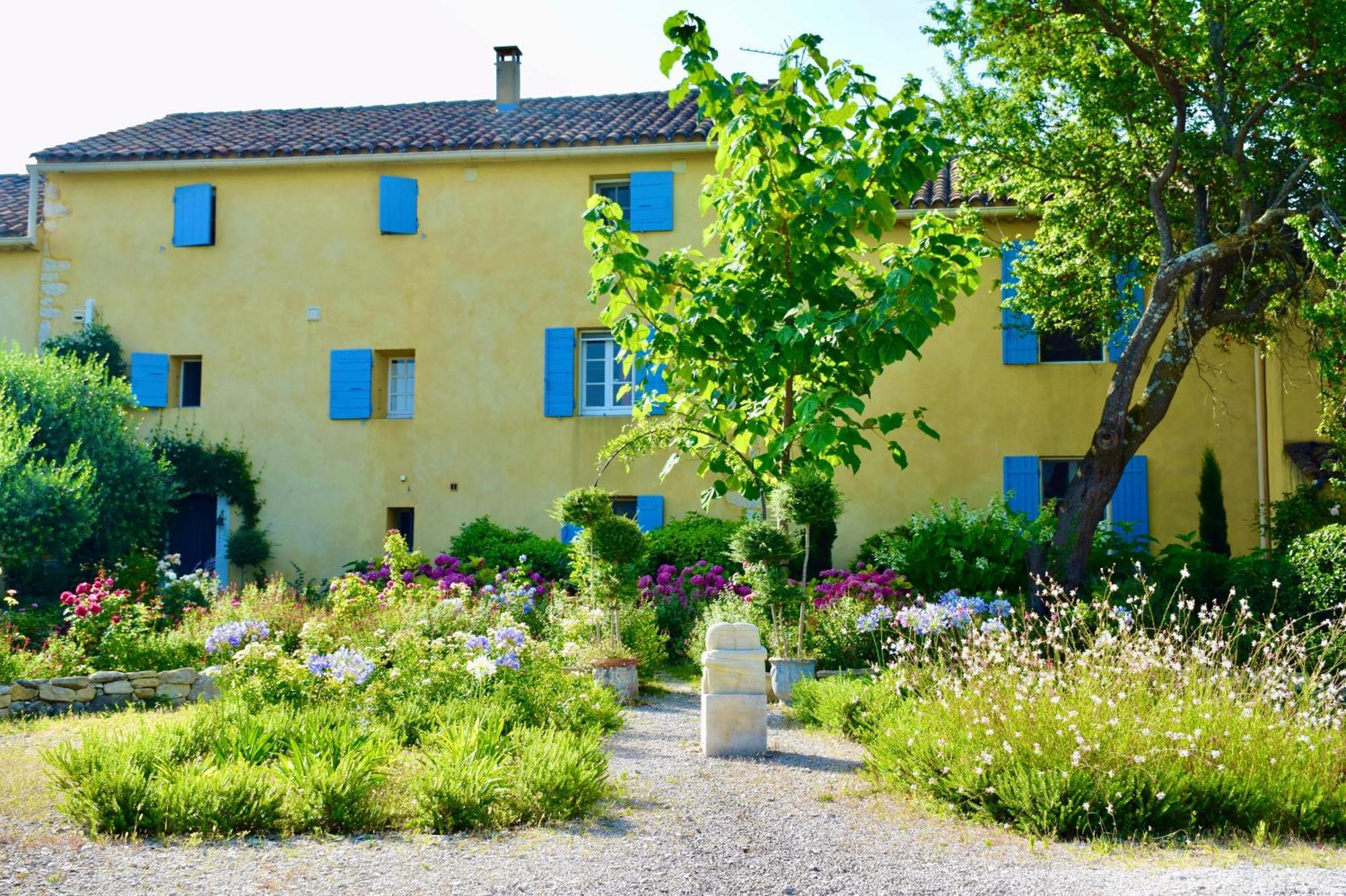 Bed & Breakfast Bastide Saint-didier 5*