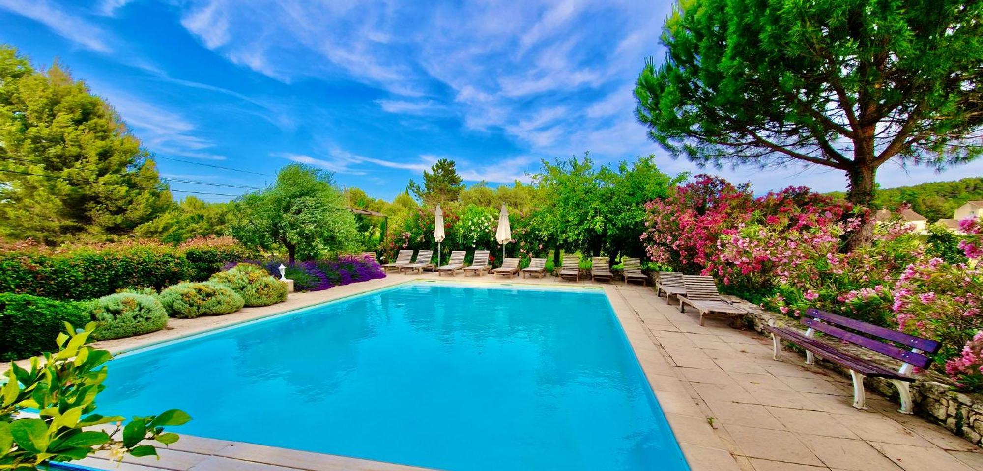 Bed and breakfast Bastide Saint-didier 5*